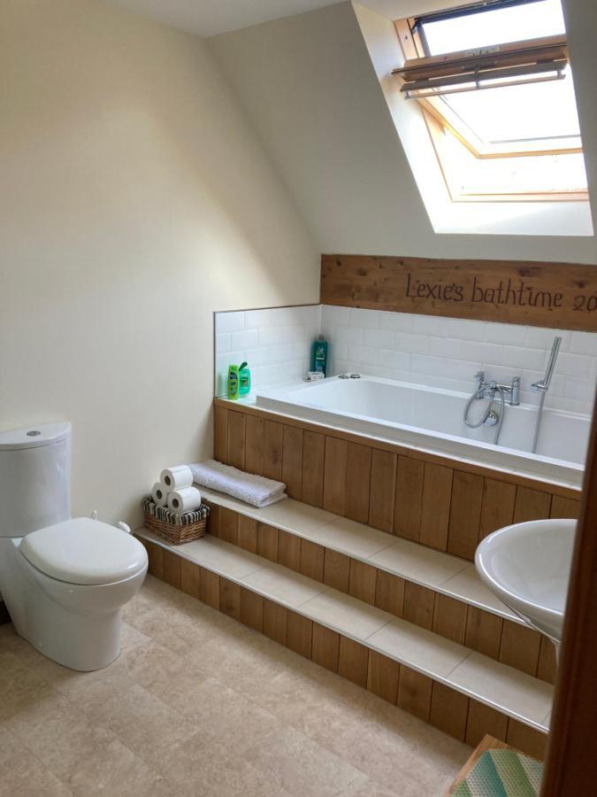 פורט ויליאם Springbank Apartment - Sleeps 4 - Pet Friendly מראה חיצוני תמונה